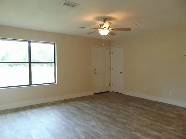 Living Room - 1952 County Highway 3280