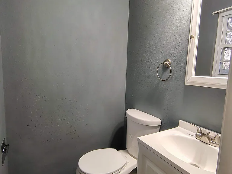 1208 Scott Dr — Photo 6