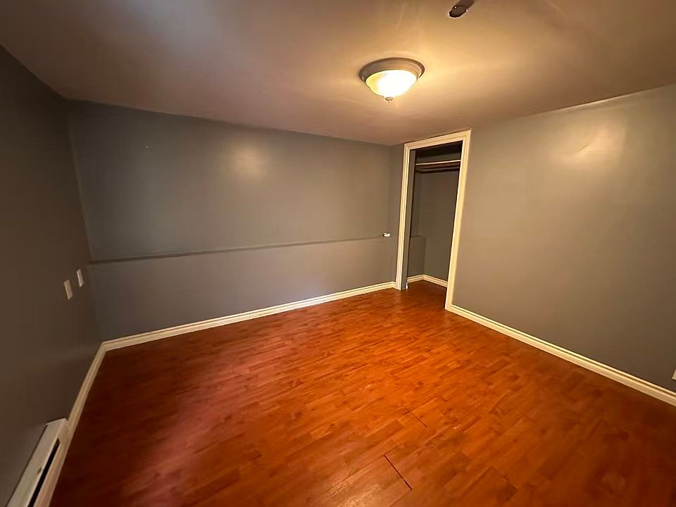 1st image of 1281 E 22nd Ave