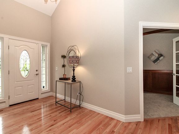 2nd image of 16925 135th Avenue Ct E