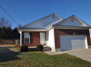 123 Red Hawk Dr, Vine Grove, KY 40175