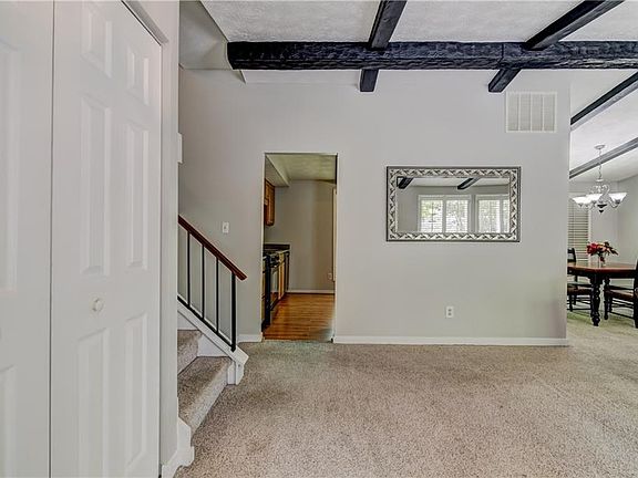 5th image of 9716 N Pond Cir