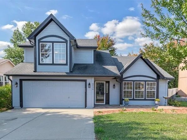 8536 N Robinhood Ave, Kansas City, MO 64154