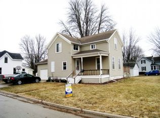 208 Cherry St, Seymour, WI 54165