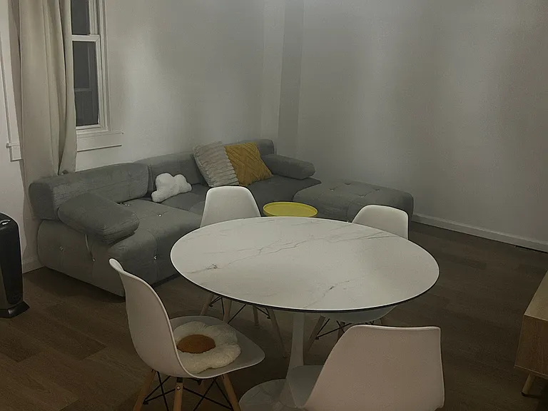 105-107 Storrs St #2 — Photo 2