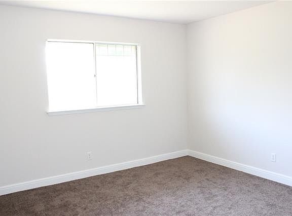 5th image of 3001 W Ferndale Ln