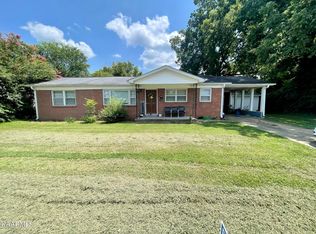 808 Bell Ave, Lenoir City, TN 37771