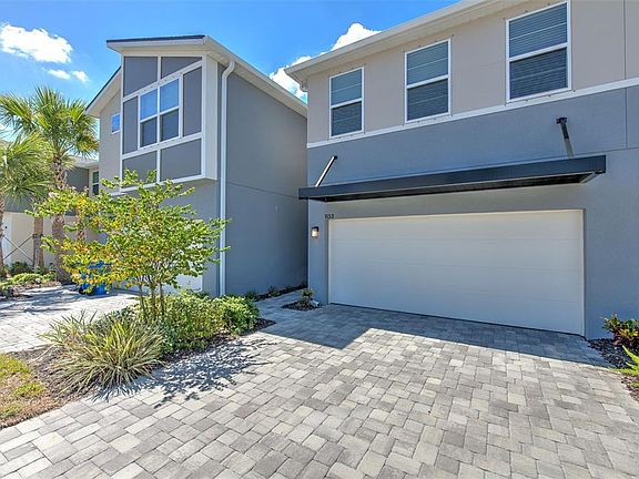 2nd image of 1133 Creek Valley Ct