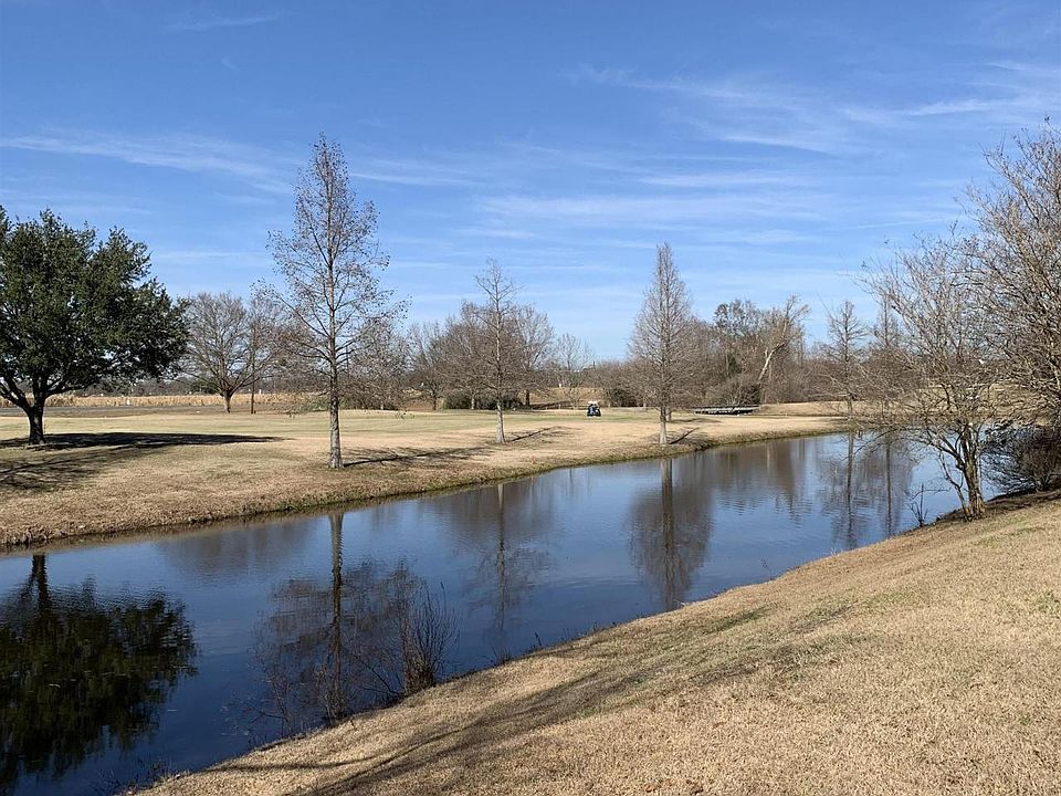 1st image of 58540 Village Dr