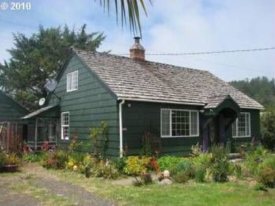 24690 Pistol River Loop, Gold Beach, OR, 97444