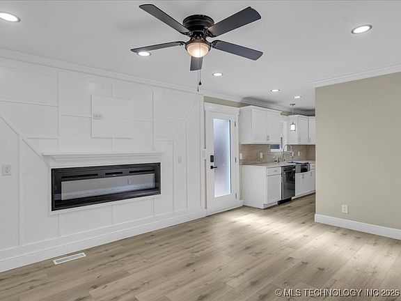 5th image of 4105 S Robb Ave