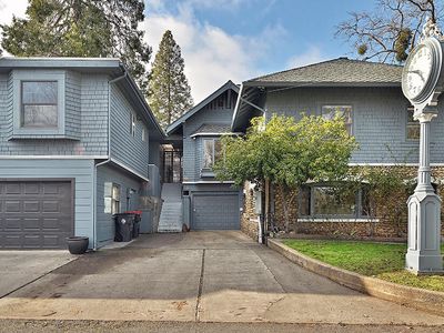 200 Medford Heights Ln, Medford, OR, 97504