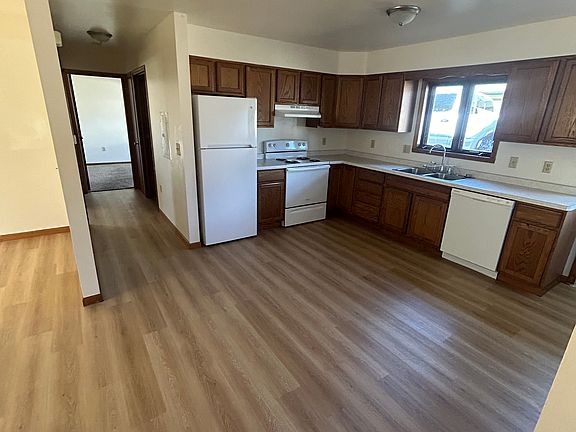 2nd image of 416 Saratoga Ave APT 1
