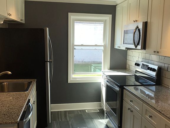 4th image of 894 Kenmore Ave APT 1