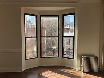 Rented by Avi Realty Manhattan