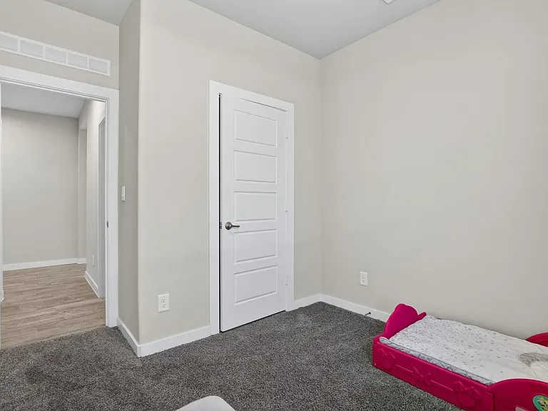2209 Beaufort Dr — Photo 35