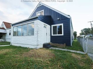 538 20th St, Dunbar, WV 25064