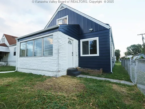 538 20th St, Dunbar, WV 25064