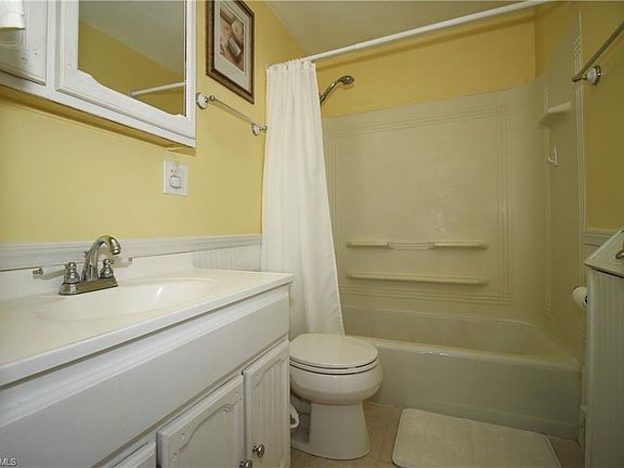 5th image of 152 Terrace Dr