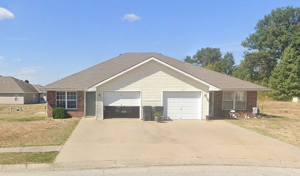 1st image of 222 Parker Dr #2