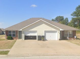 222 Parker Dr #2, Grain Valley, MO 64029