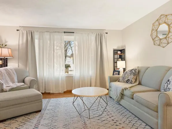 12 Thomas St, Woburn, MA 01801