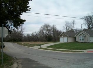 405 N 2nd St, Warrensburg, MO 64093