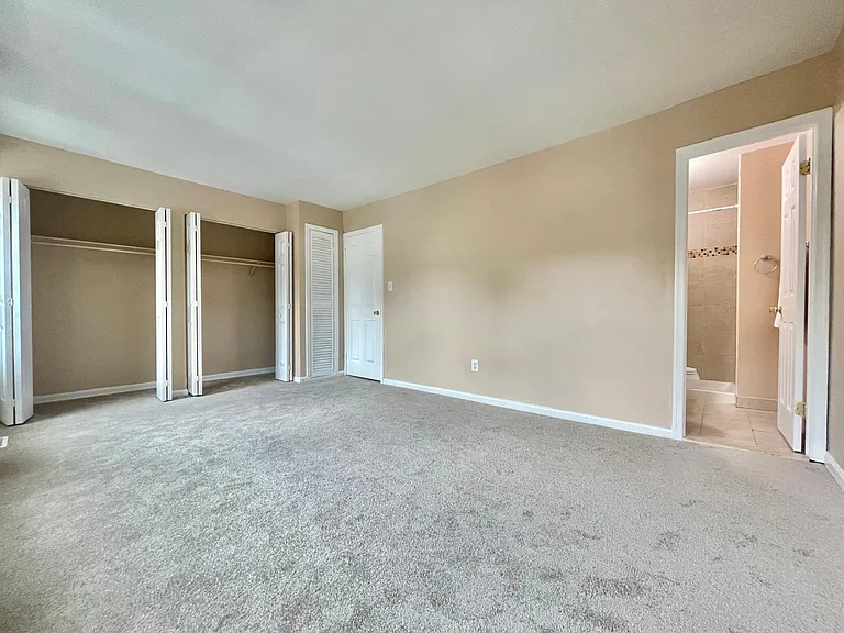 2090 Pilgrim Dr — Photo 33