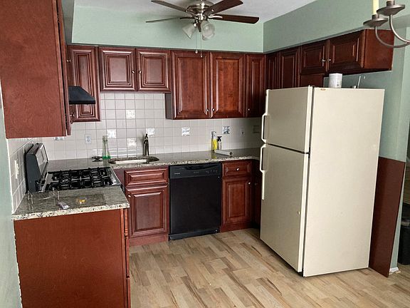 4th image of 6818 Hilltop Dr #6818