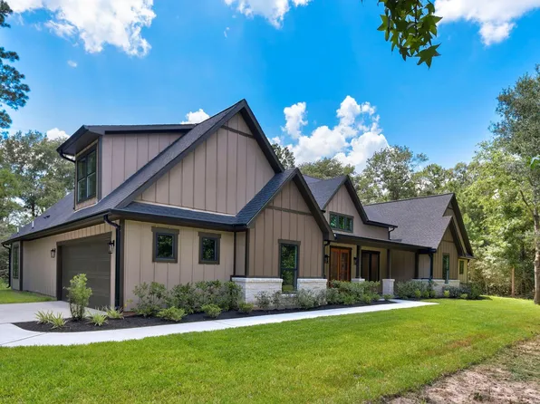 17772 Plantation Dr, Waller, TX 77484