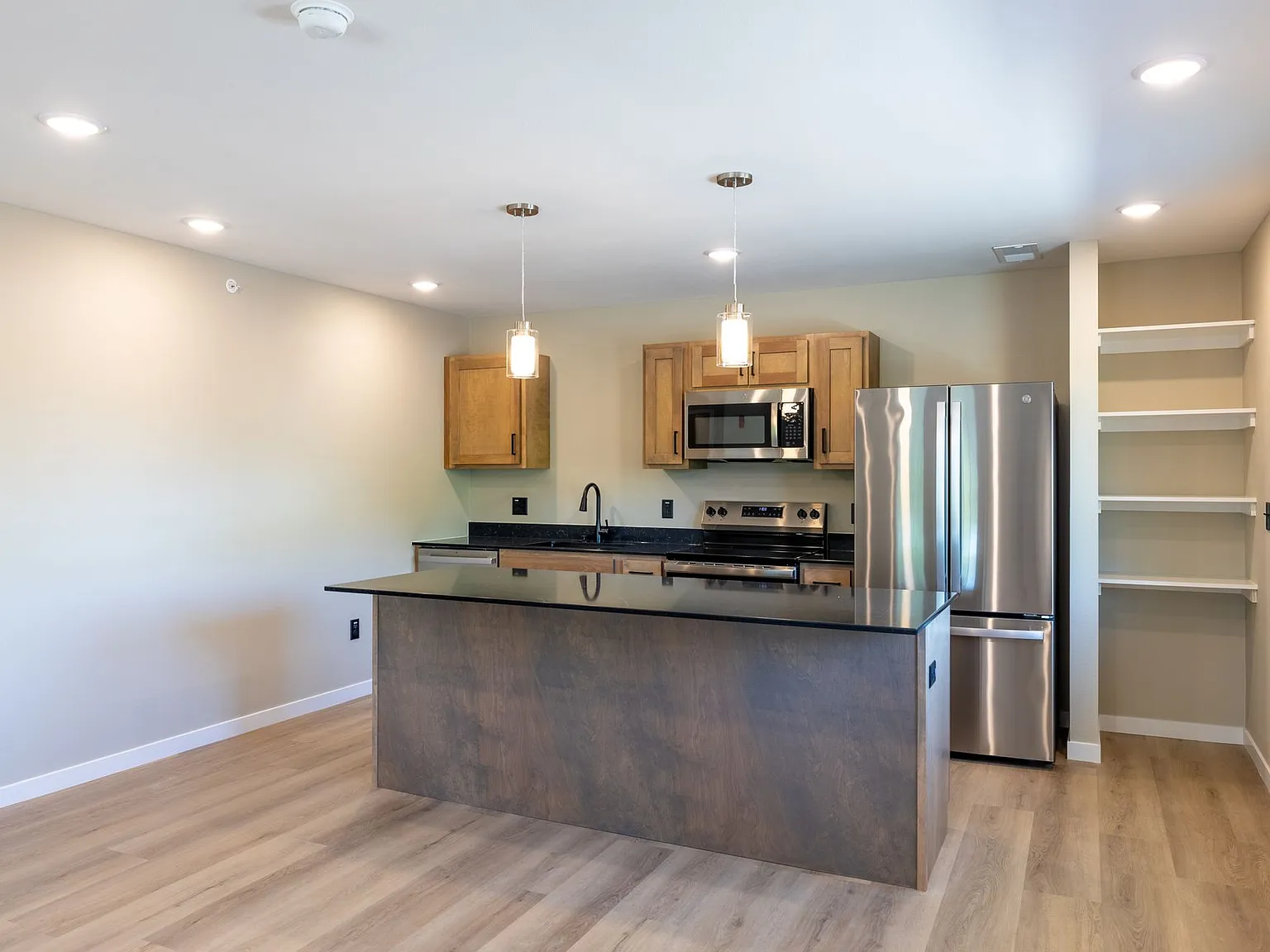 Woodland Hills Townhomes Comfortable & Convenient Living in Sioux City! — Photo 2
