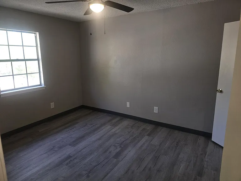 501 W 12th Ave #6 — Photo 5