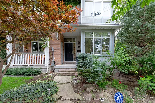 179 Hanson St Photo 1