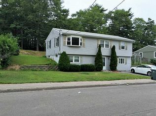7 Grant Dr, Coventry, RI 02816
