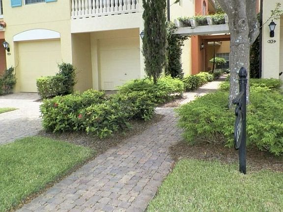 2nd image of 8565 Via Garibaldi Cir Unit 103