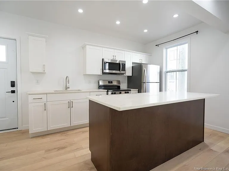 20 Harding St #2 — Photo 6