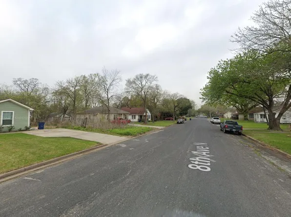 211 8th Ave N, Texas City, TX 77590