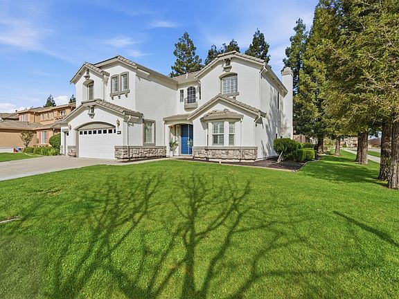 3rd image of 243 John Kamps Way