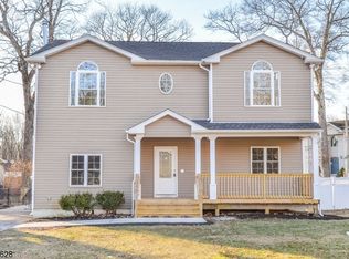 7 Waterloo Rd, Budd Lake, NJ 07828