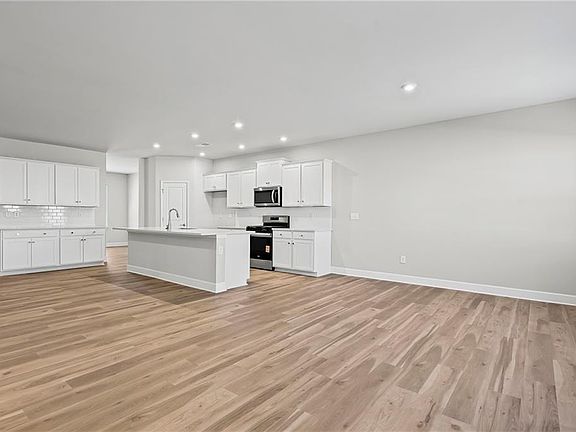 6th image of this home