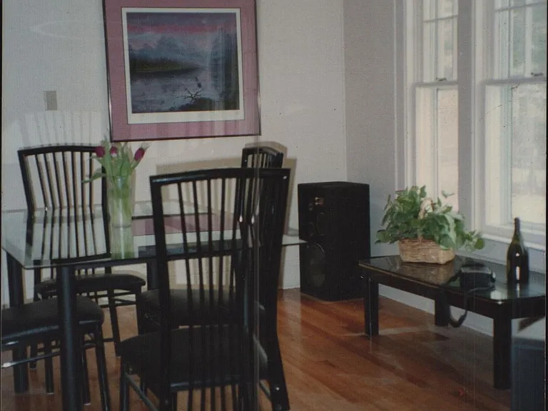 545 Clarendon St — Photo 6