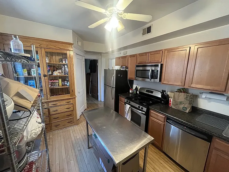 3604 N Greenview Ave #1 — Photo 7