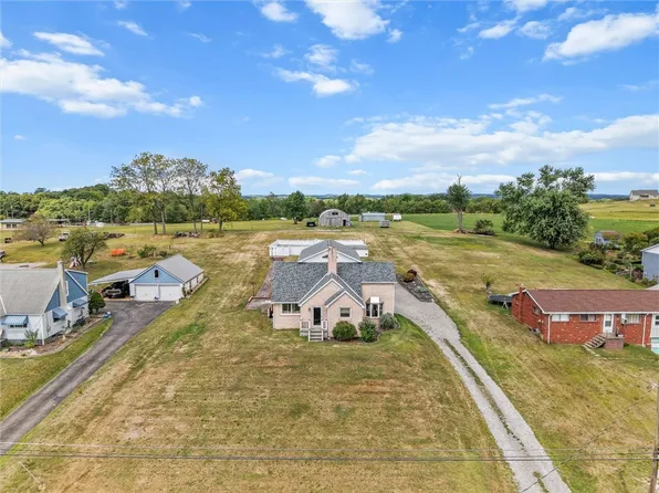 711 Freeport Rd, Freeport, PA 16229