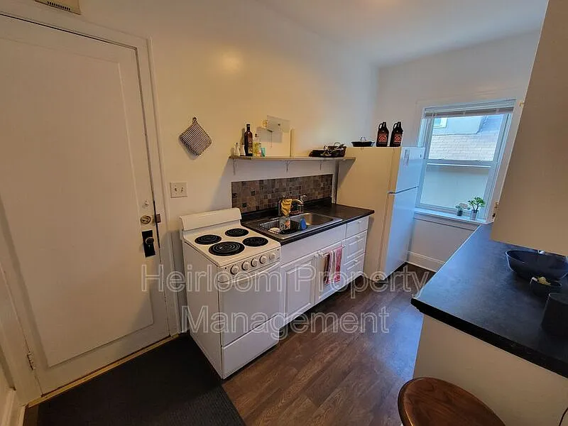 2 bed, 1.0 bath, 750 sqft, $1,175 — Photo 4