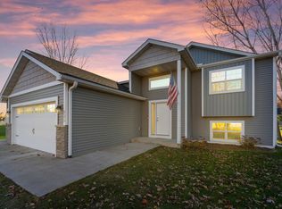 905 Bellaire Blvd NW, Isanti, MN 55040