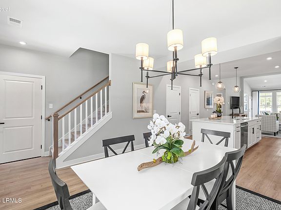 3rd image of 138 Crown Street