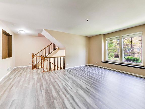 5th image of 932 Tuscany Dr