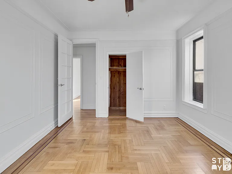 400 Clinton Ave #2D — Photo 9