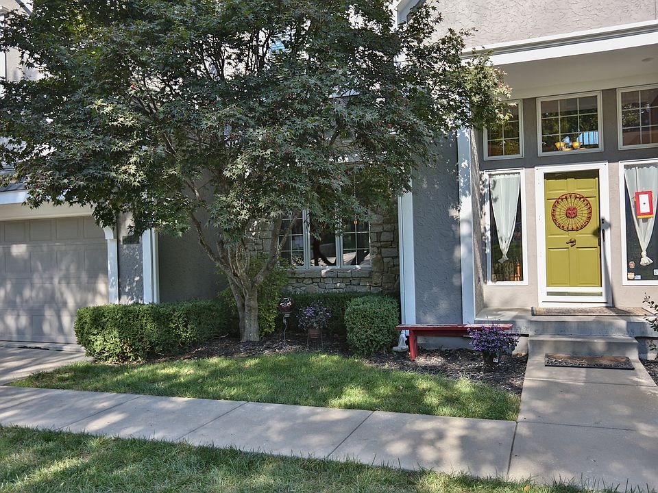 1st image of 5232 NE Sawgrass Dr