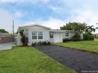 9735 SW 14th St, Miami, FL 33174